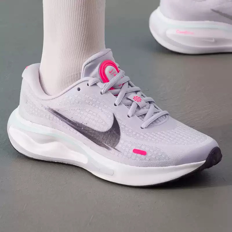 Nike Women's Shoes Original Li - огляд і ціна Lightweight Road Running Shoes